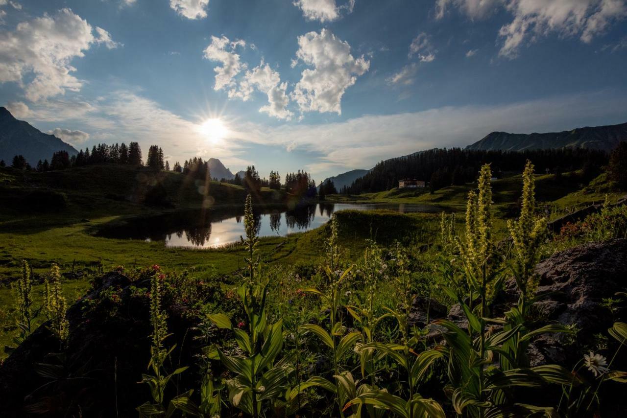 Am Gehren - Arlberg Appartements Warth  Buitenkant foto